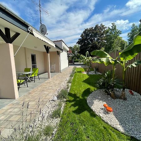 Tutti Apartman Balatonlelle Bagian luar foto
