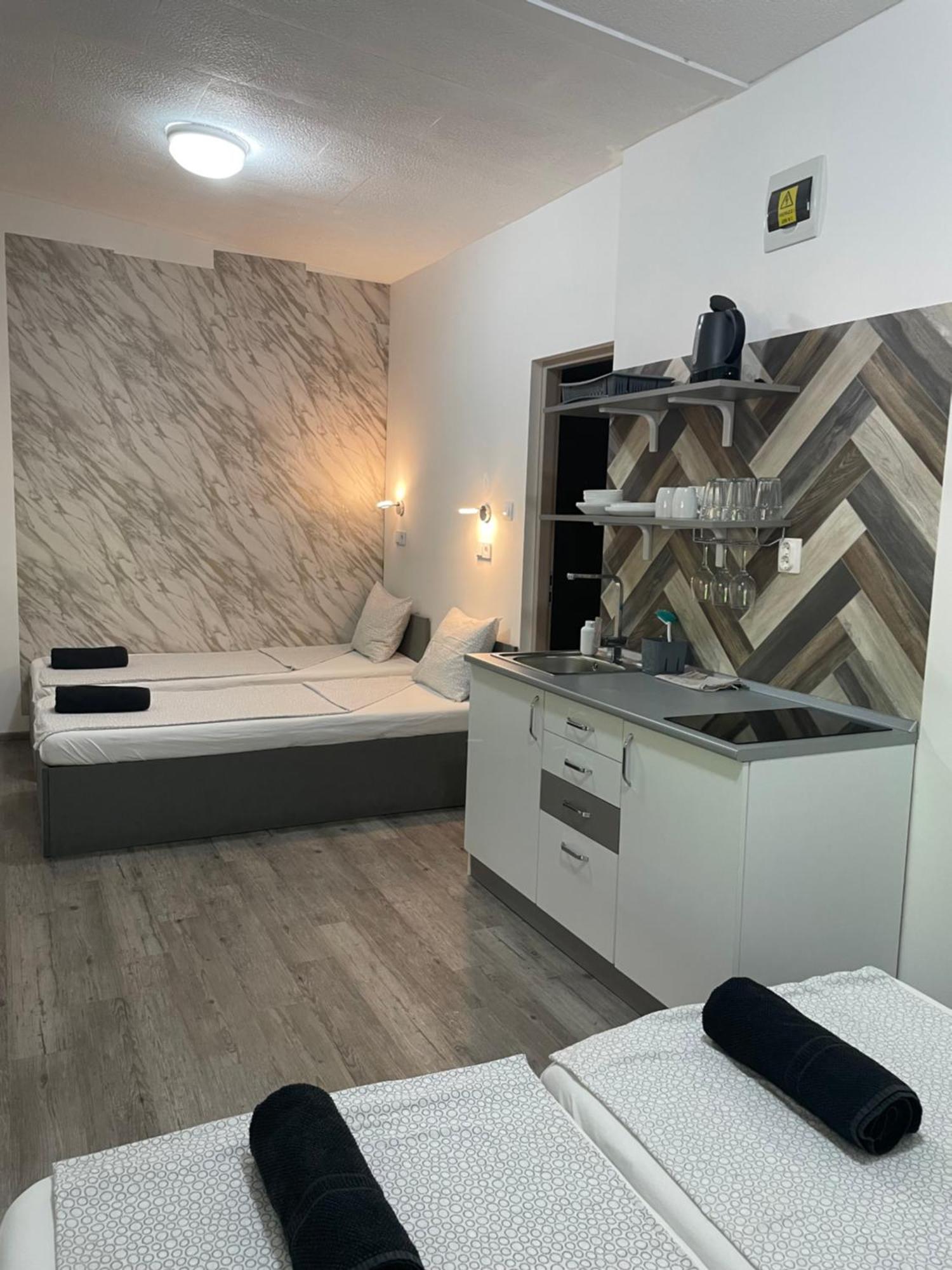 Tutti Apartman Balatonlelle Bagian luar foto