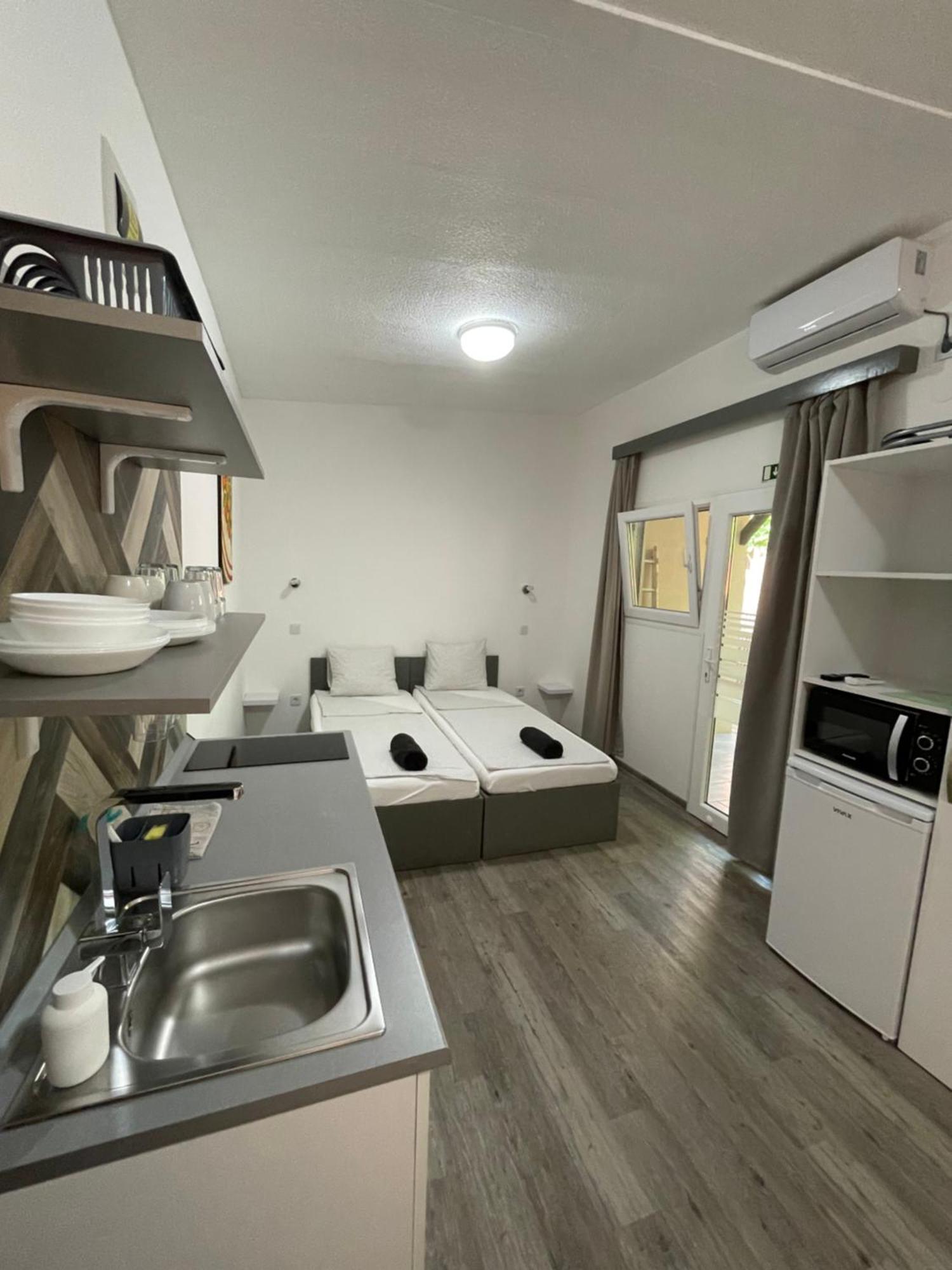Tutti Apartman Balatonlelle Bagian luar foto